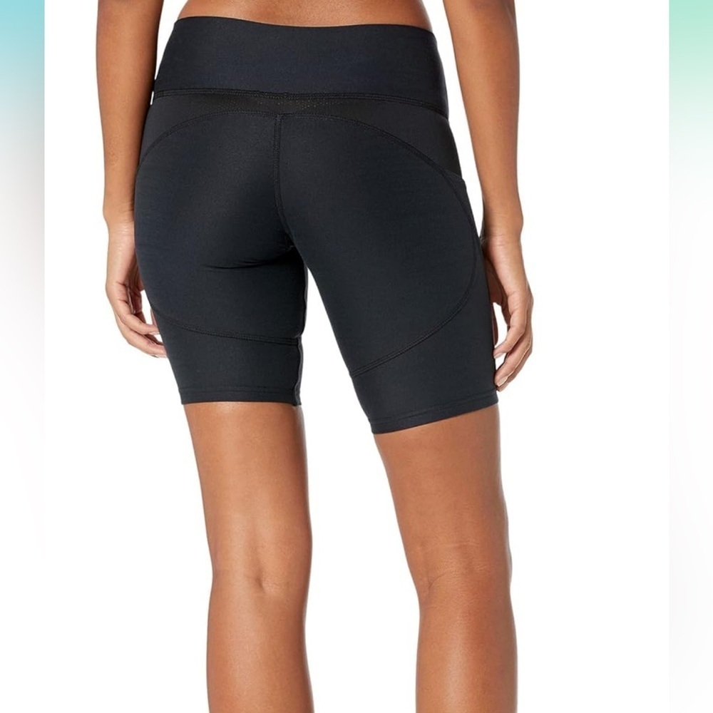 UFC Women's Black Bike Shorts with Red Logo and Side Pockets - Picture 5 of 12